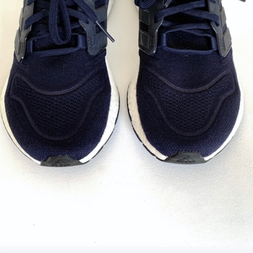 Adidas UltraBoost 22 Navy Blue W7 - Picture 2 of 11